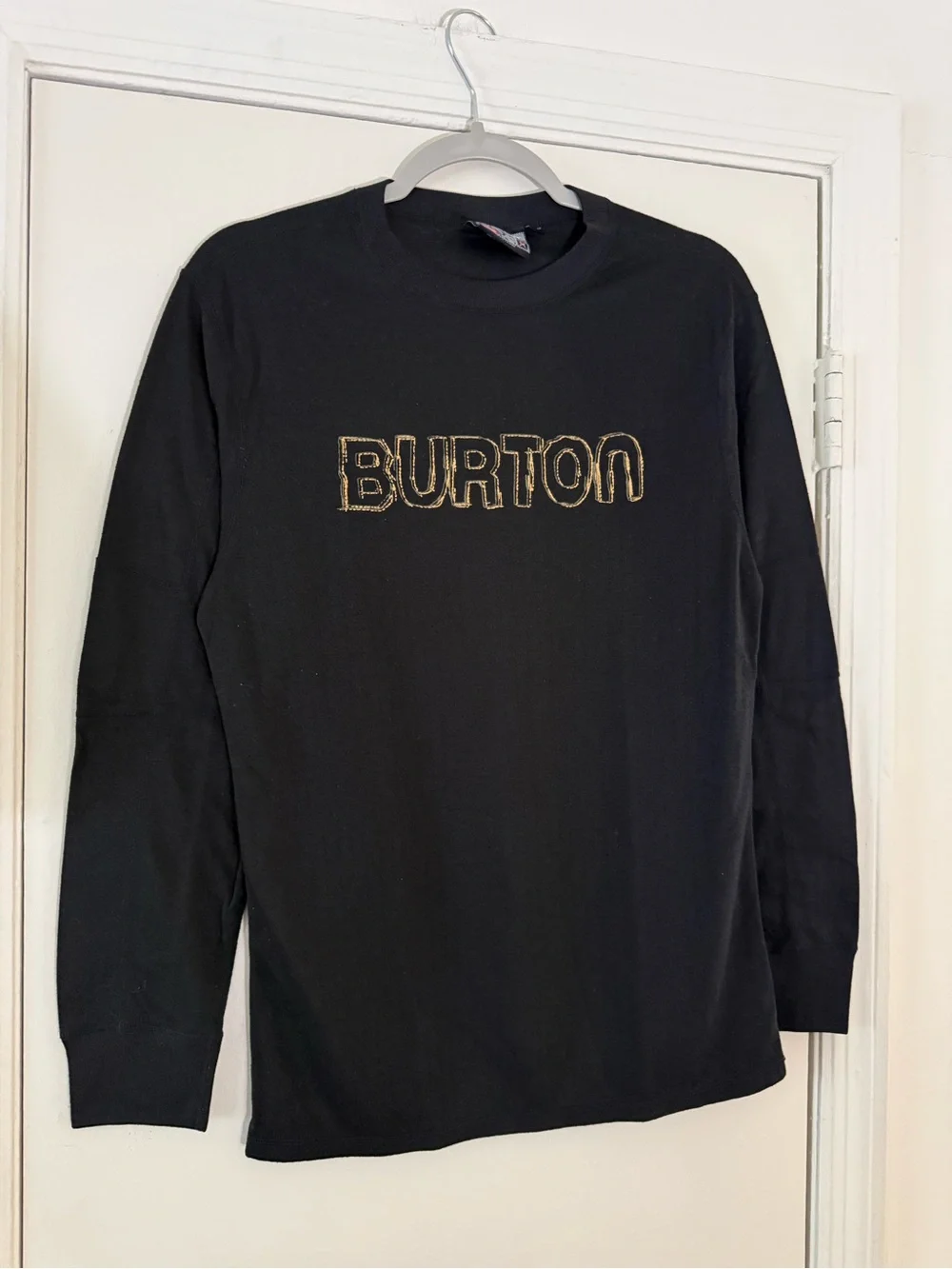 Burton Men's Black Long-Sleeve Shirt Size Medium Under layer for cold weather